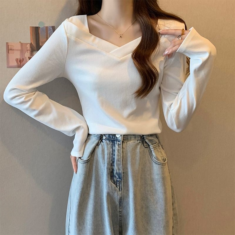 デロンVネックインナー女性デザイン長袖Tシャツ