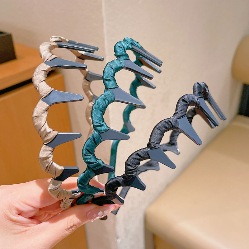 ที่คาดผมทรงสูงฟูฟ่องมีเท็กซ์เจอร์