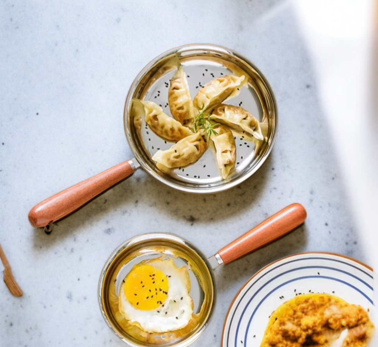 小型フライパンで調理した料理の例