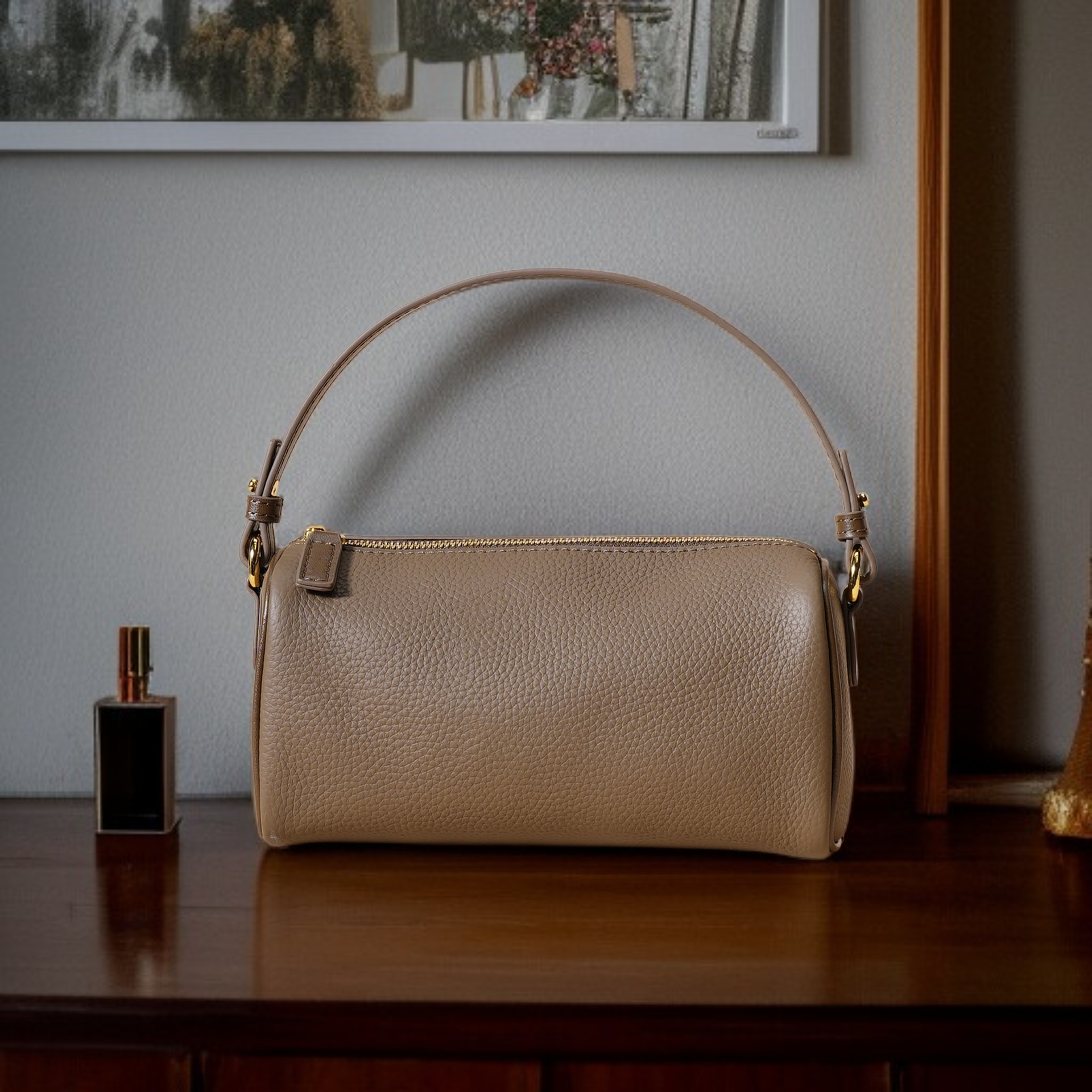 حقيبة يد نسائية من جلد البقر الطبيعي الفاخر