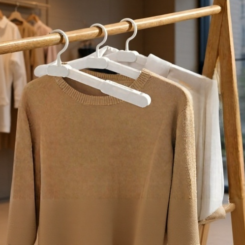 Thickened No-mark Folding Hanger, Travel Portable Multifunctional with Clips