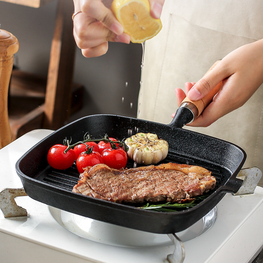 Uncoated square frying pan