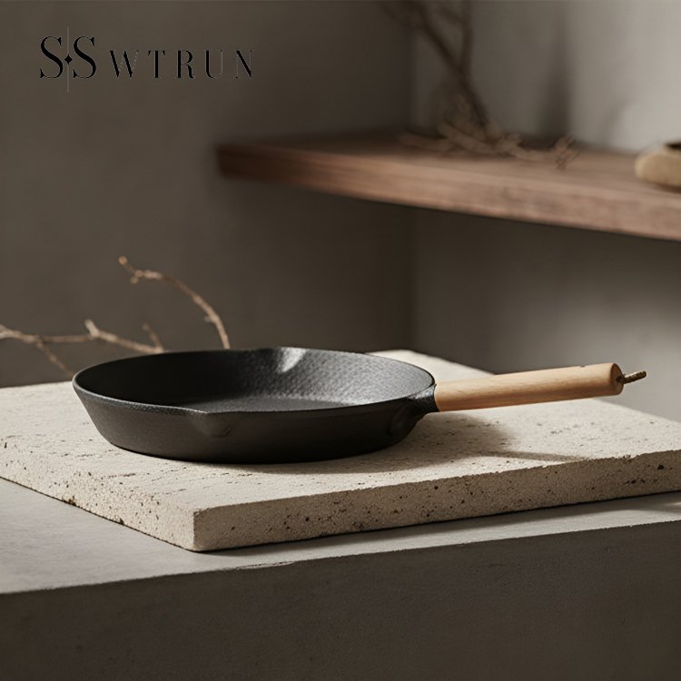 黒のノンスティックフライパン