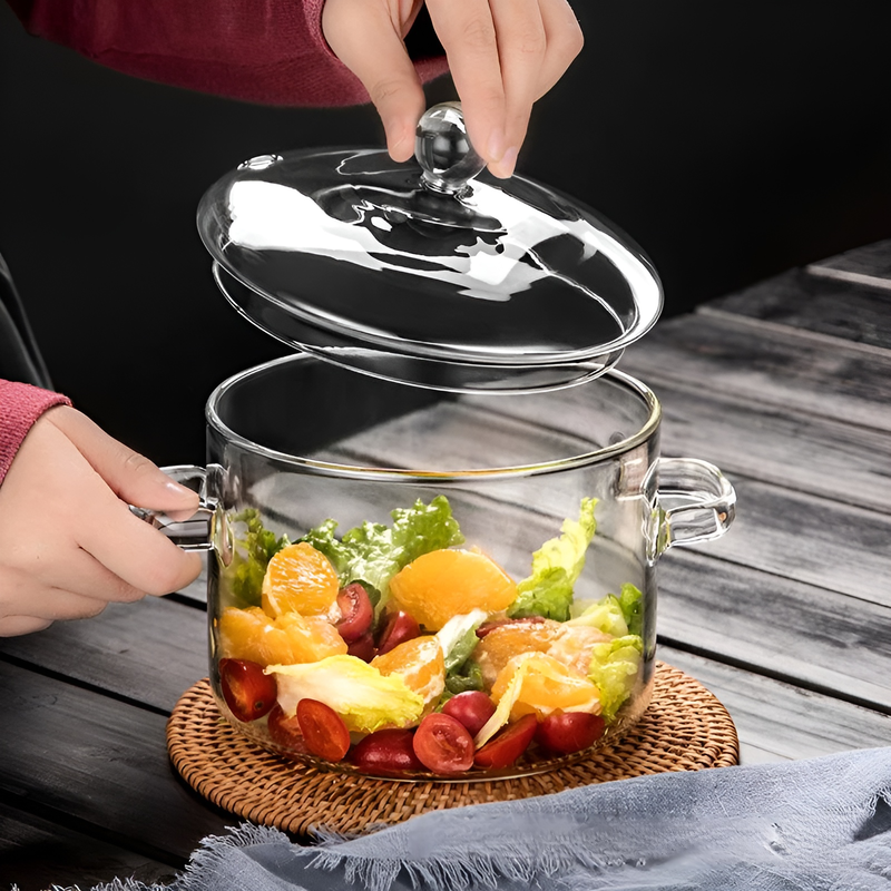 Household soup pot with lid