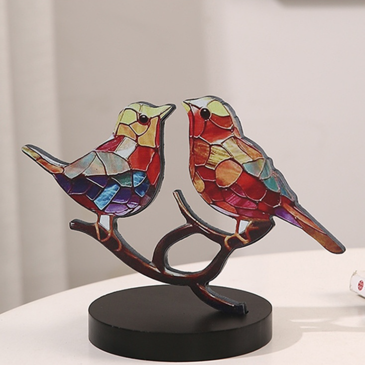 Bemalter Vogelschmuck