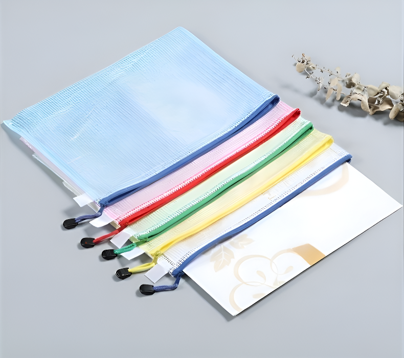 おもちゃ収納にも便利なバッグ