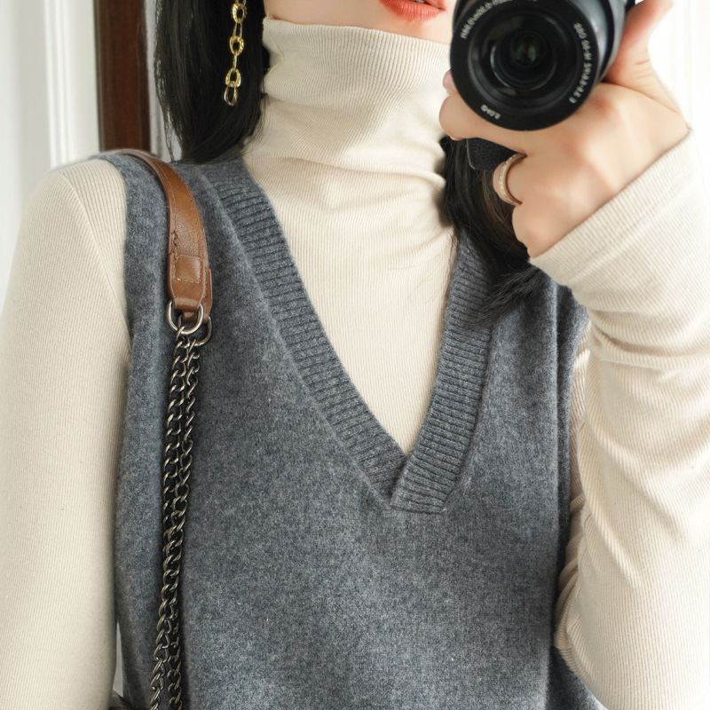 Vネックニットウエストコートウエストコート女性外部摩耗の秋と冬の新しいセットヘッド肩馬クリップ緩いノースリーブボトムシャツジャンパー