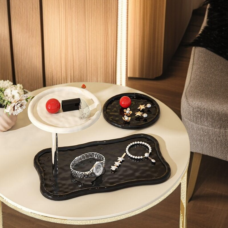 ชั้นวางของสองชั้นสำหรับใช้ในบ้าน