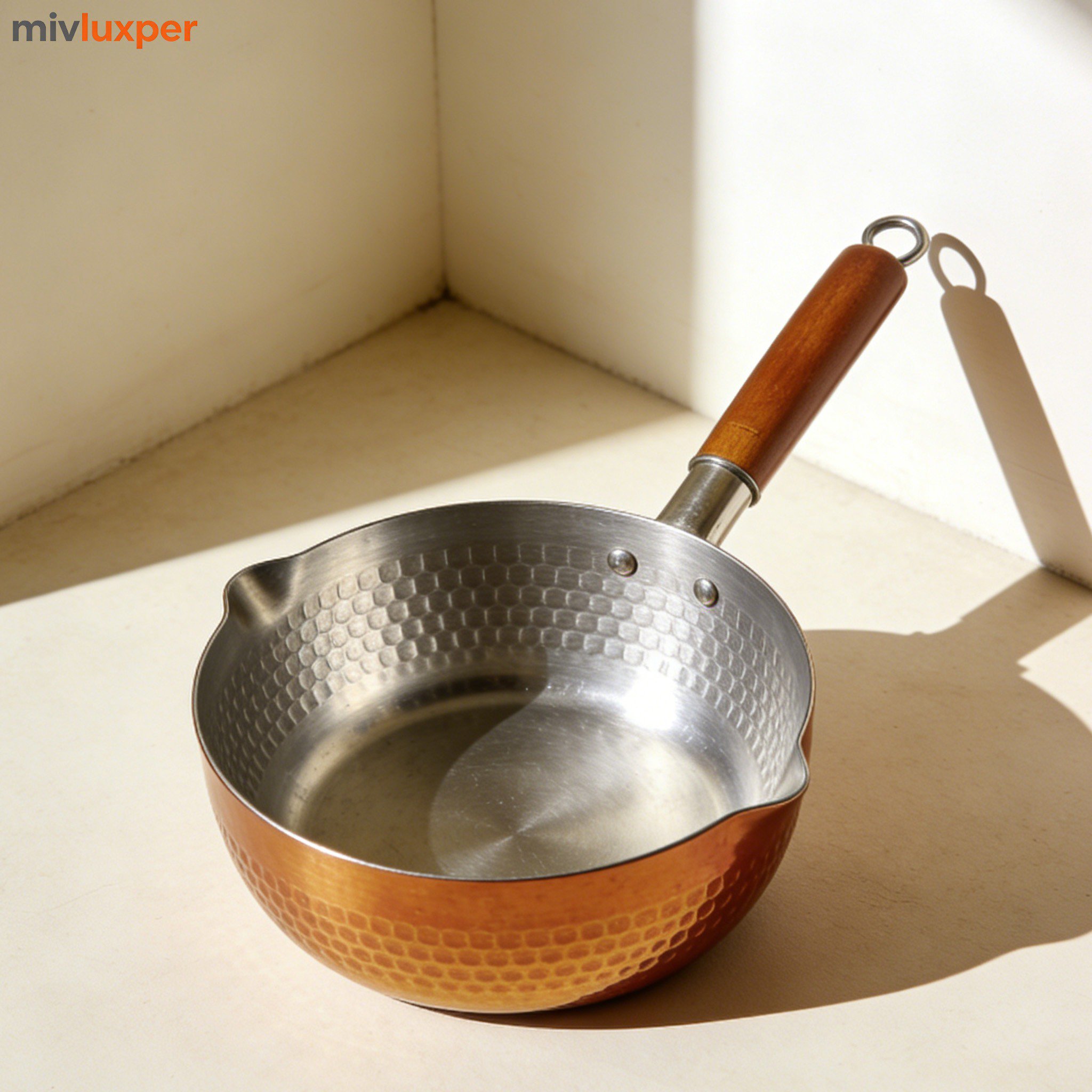 Sartén Yukihira de aluminio cocinando sopa tradicional japonesa