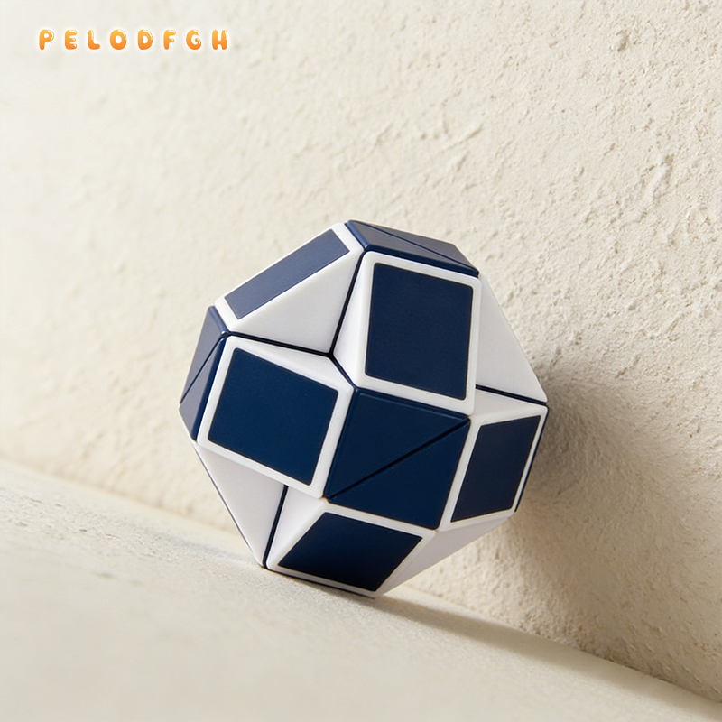 Rubikova kostka, vzdělávací hračka pro děti začátečníky.