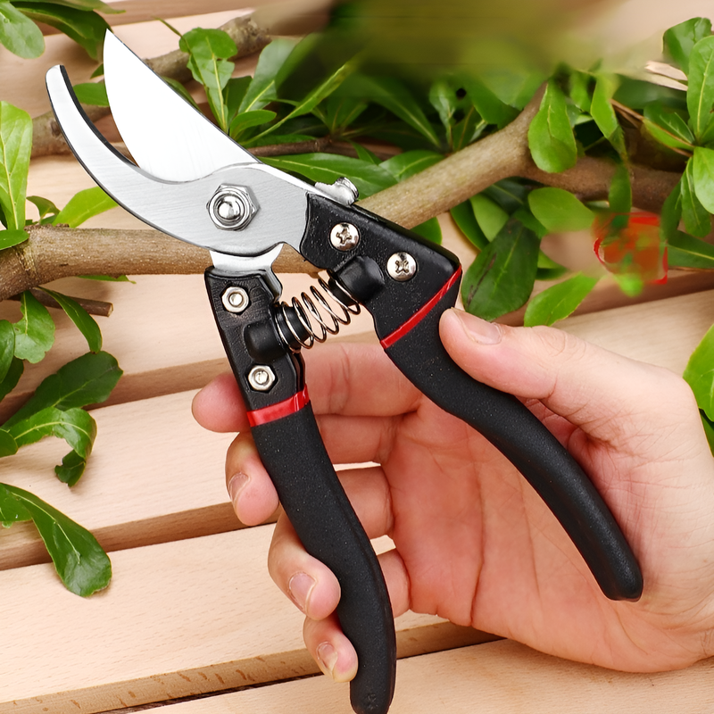 ステンレス製の滑り止め付き剪定鋏