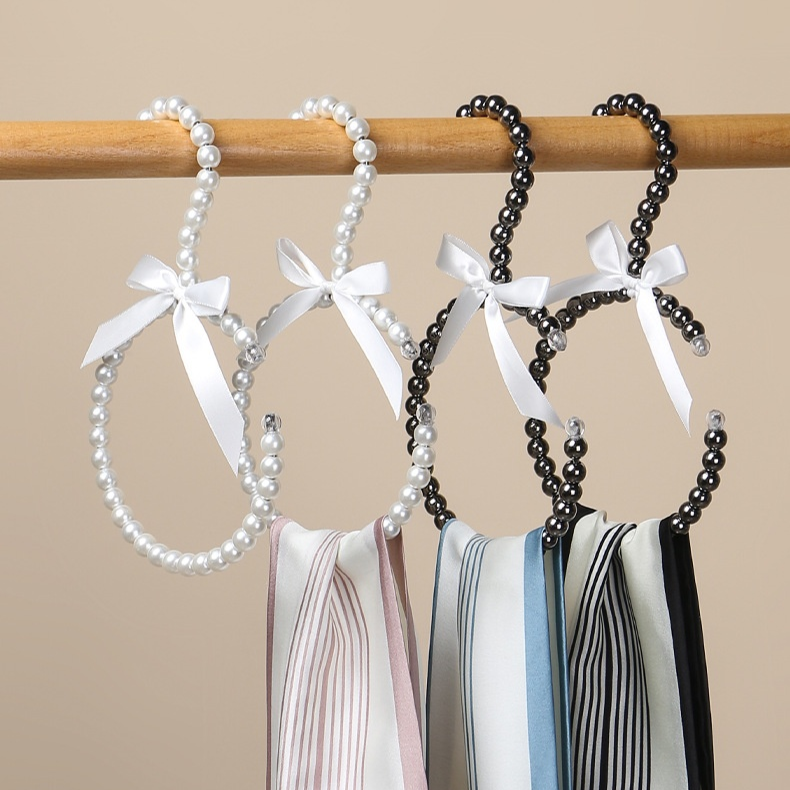 Pearl hat hook