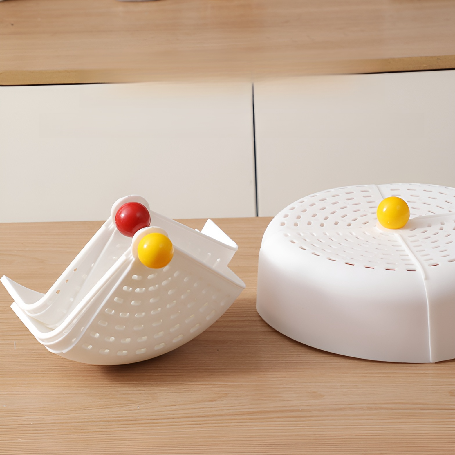 Foldable Ventilated Food Cover for Home Use