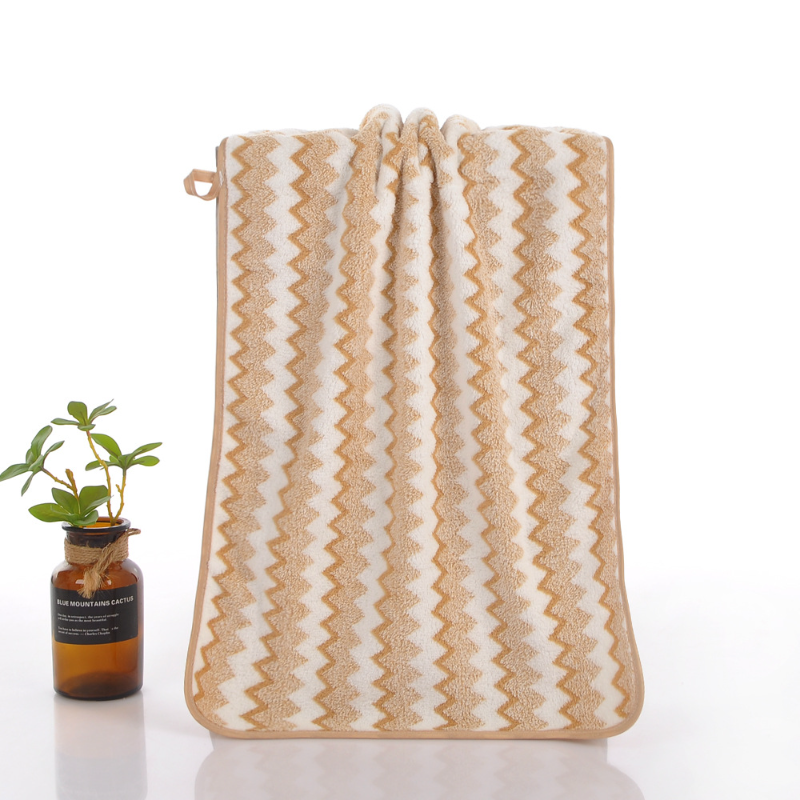 Coral fleece thickened absorbent towel
