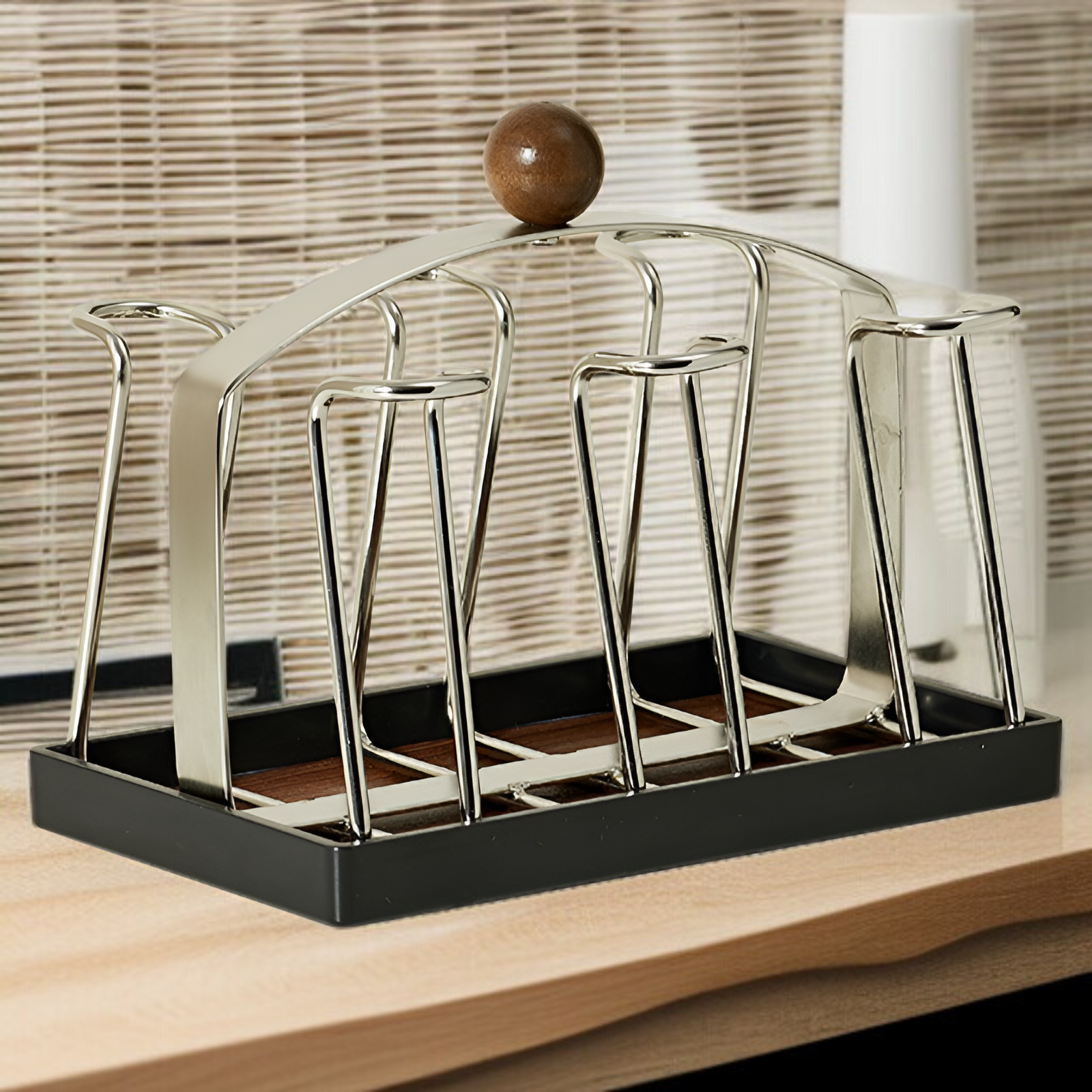 コーヒーカップとウォーターカップの収納ラック