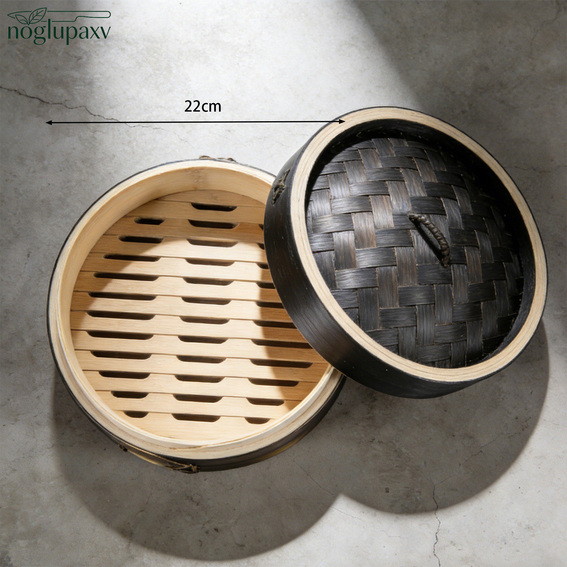 家用竹蒸籠疊放展示