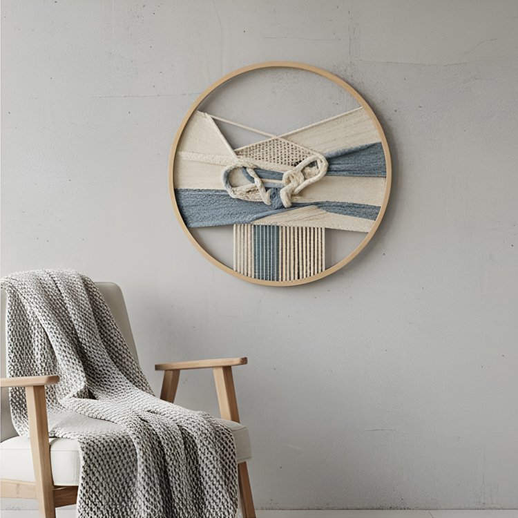 둥근 모양의 장식용 걸이 그림