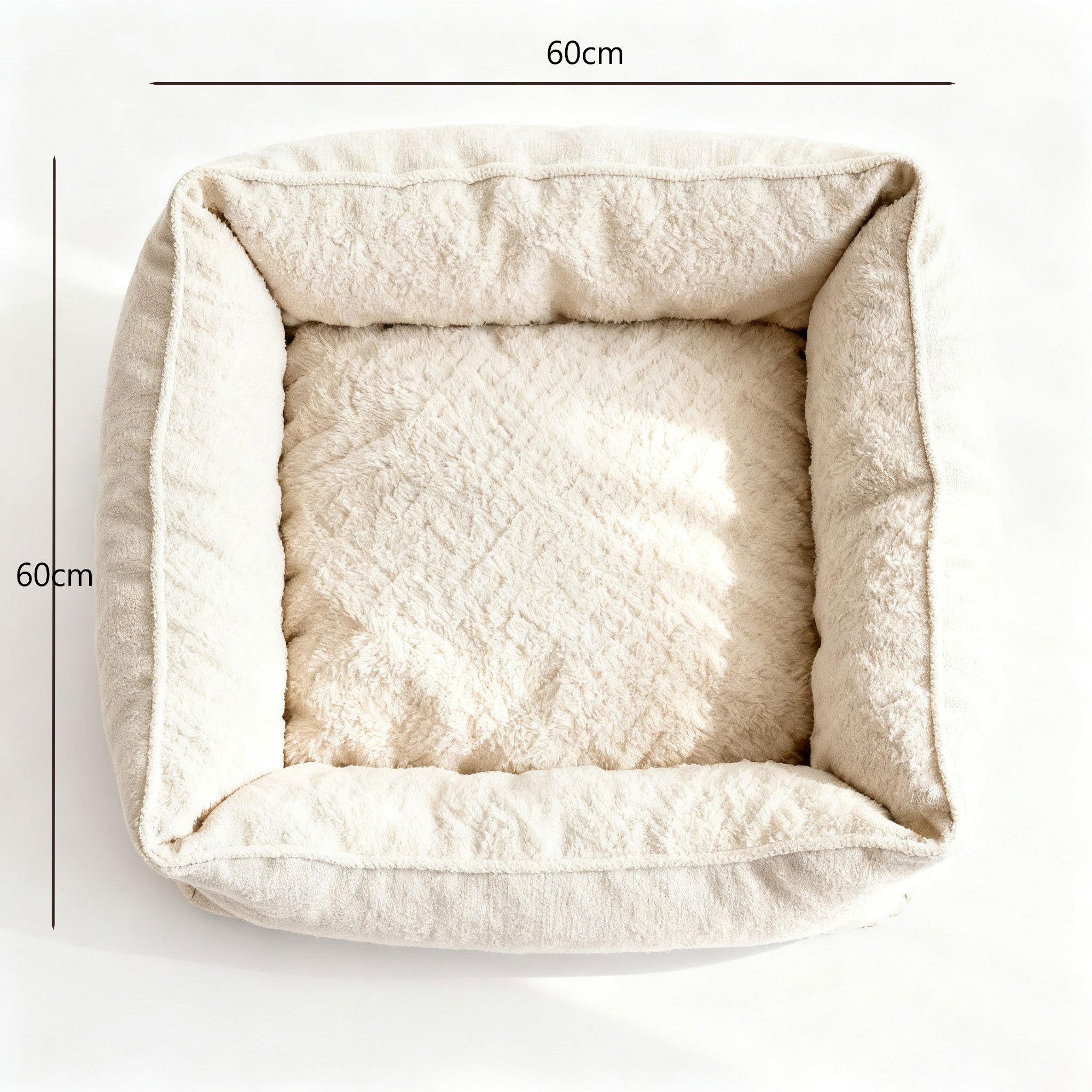 kočka odpočívající v komfortním pelíšku