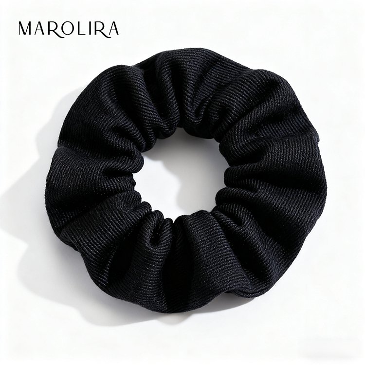 Jednoduchá elastická gumička do vlasů s kroužkem na tlusté střevo