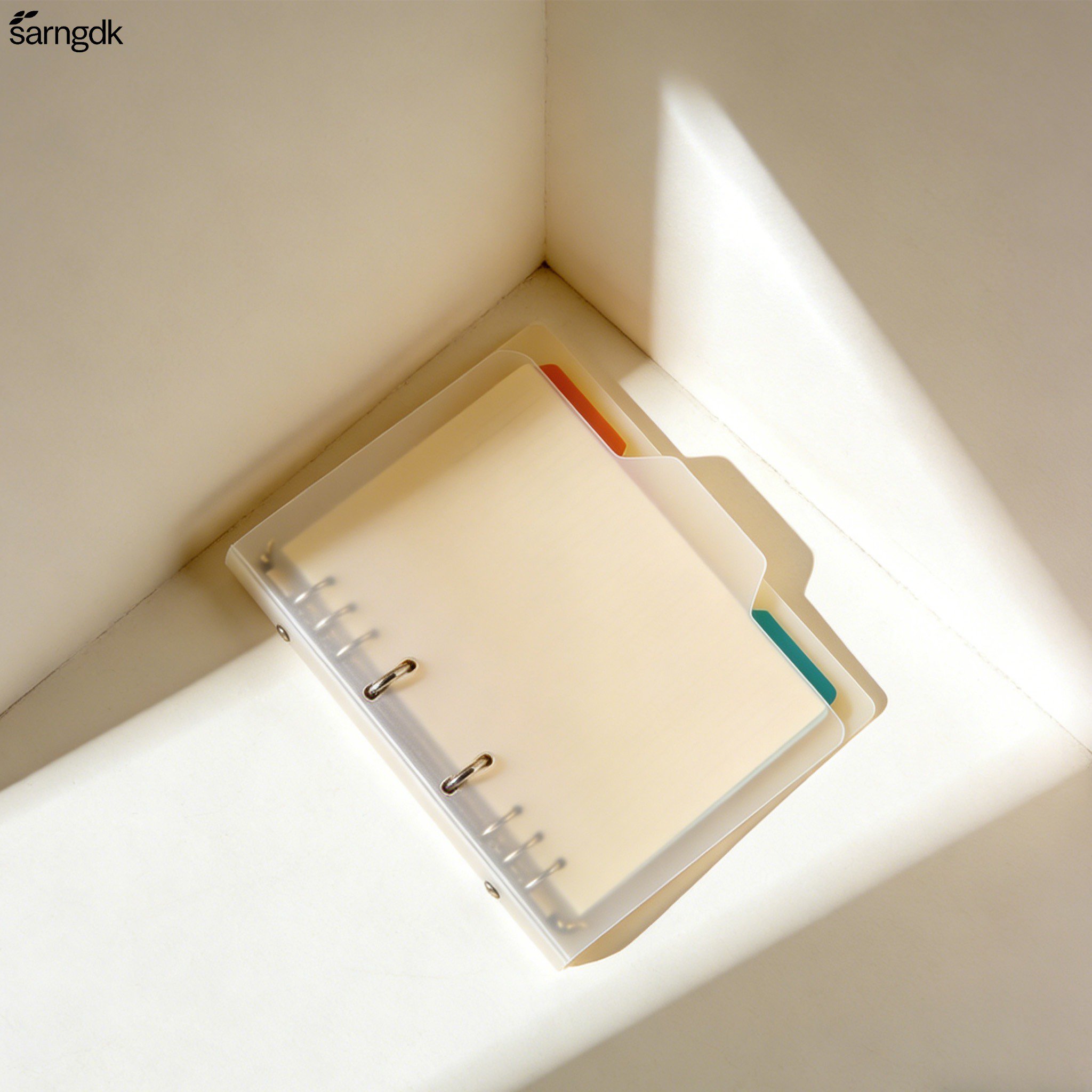 다양한 색상의 낱장 폴더 세트 사진