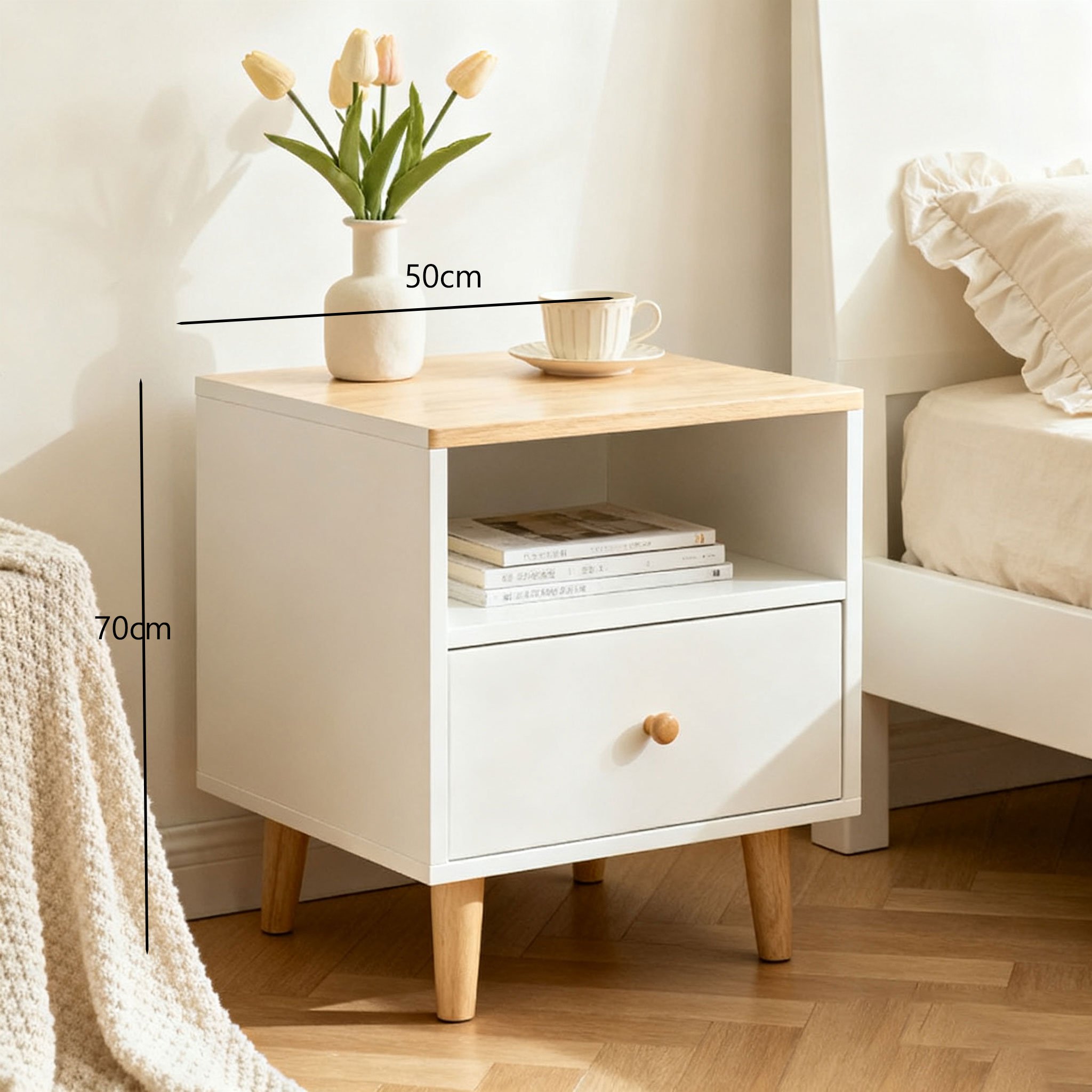 세련된 디자인의 협탁 디테일