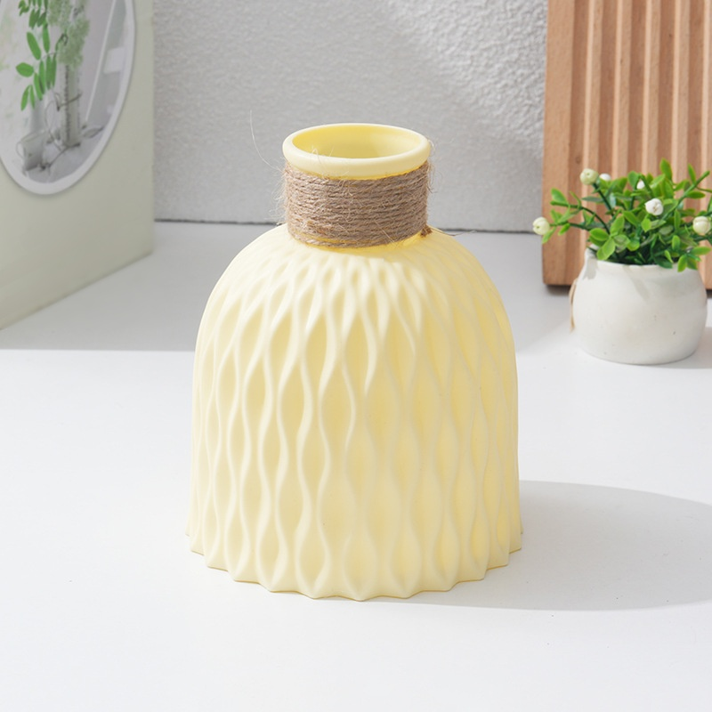 Einfache und langlebige Ananas-Kunststoffvase für Zuhause