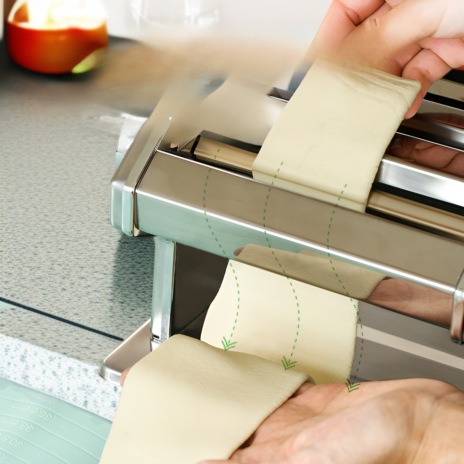 เครื่องทำเส้นก๋วยเตี๋ยวแบบใช้มือขนาดเล็กในครัวเรือน