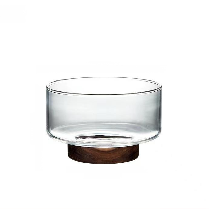 Minimalistischer Obstteller aus Glas