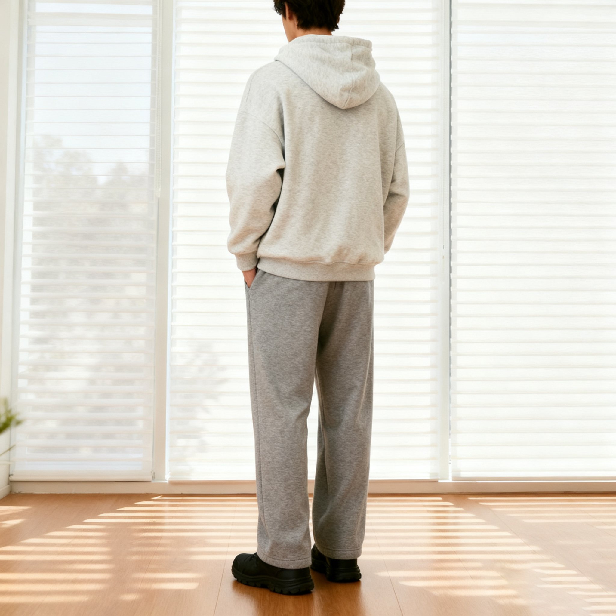 ストレッチ素材のメンズスポーツパンツ