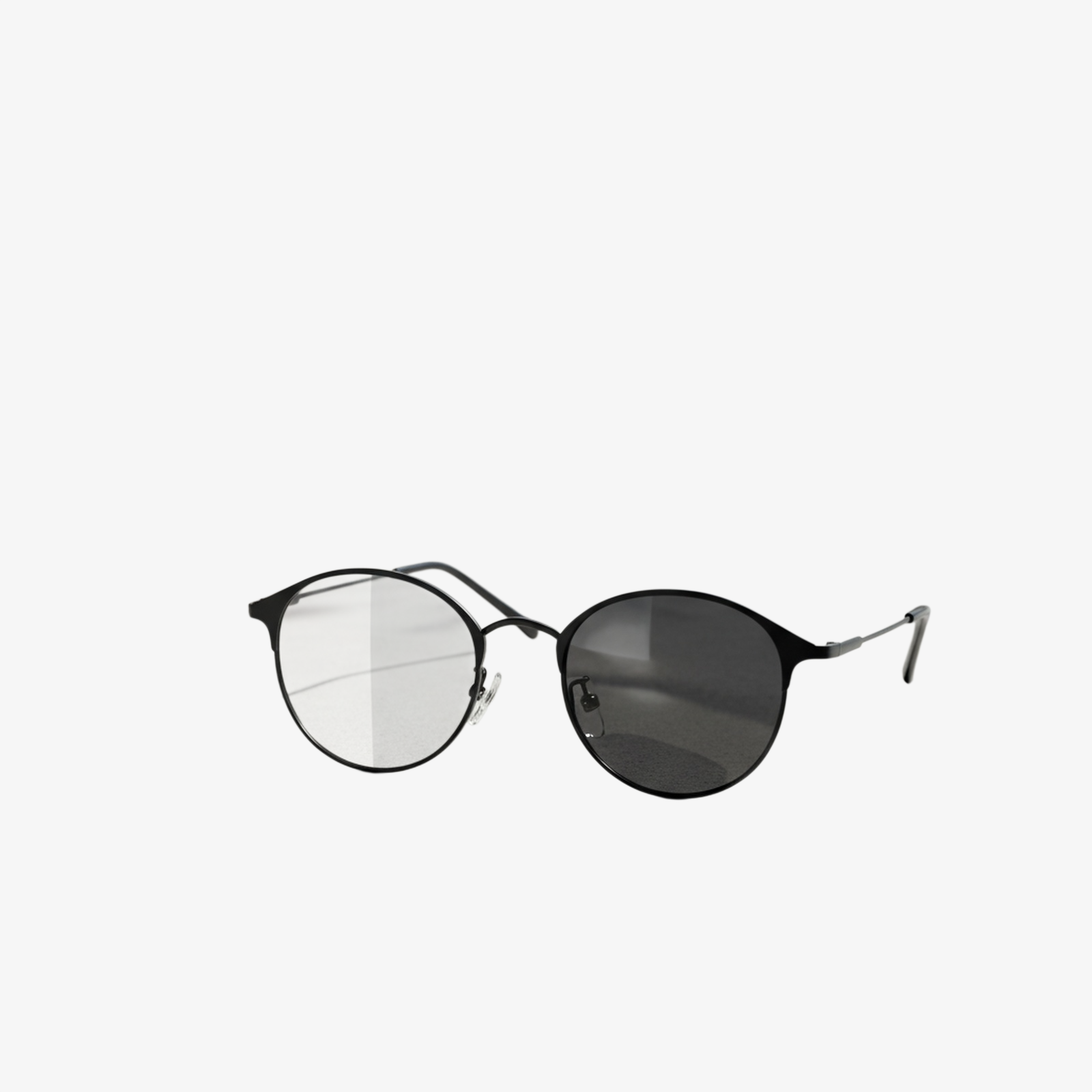 Montura de gafas de ceja metálica retro