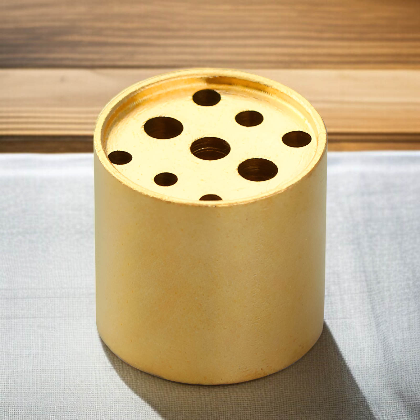 ทองแดงบริสุทธิ์เก้าหลุมปักกระถางธูป