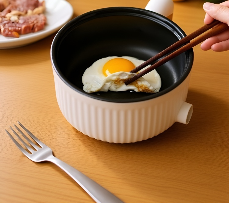煮る・焼く・蒸すができる多機能調理器