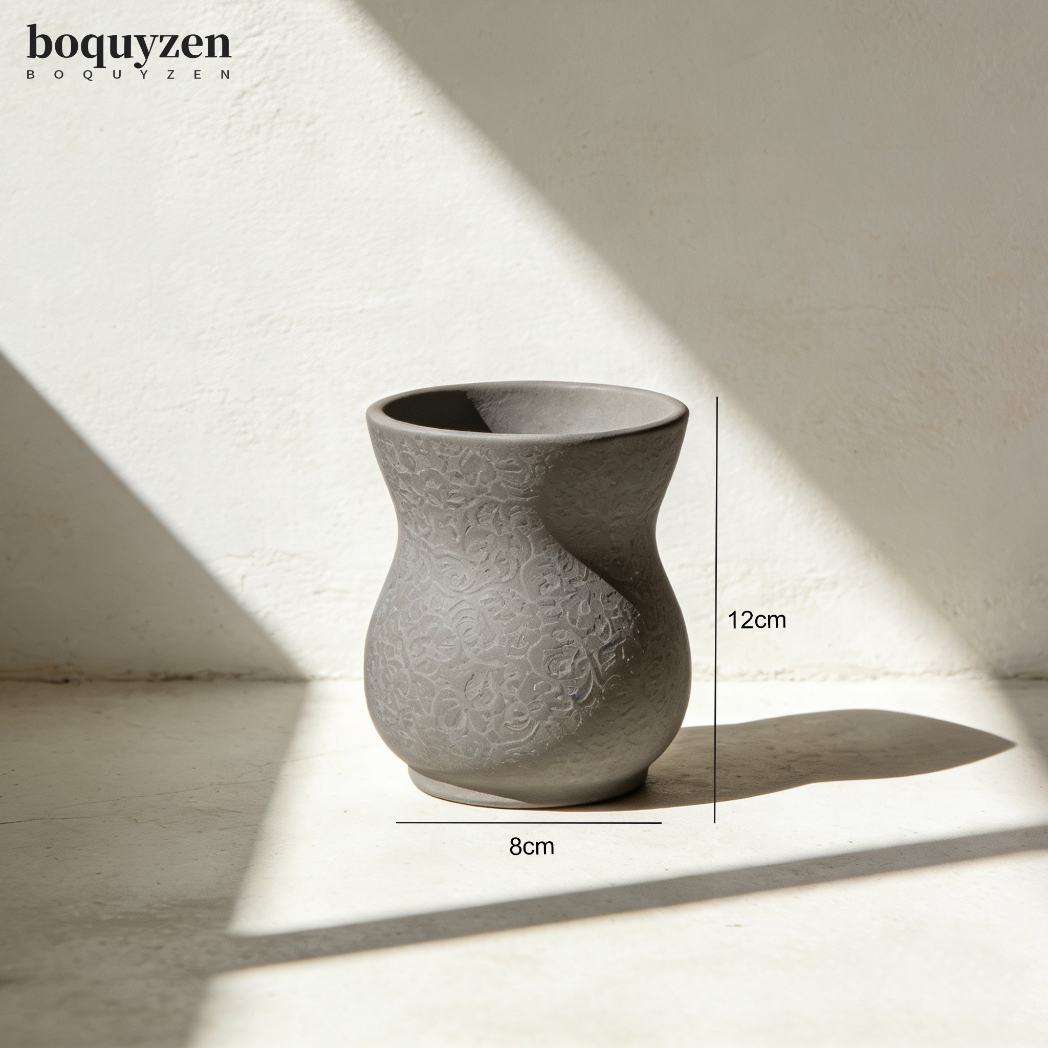 Kreativní stolní držák na pera