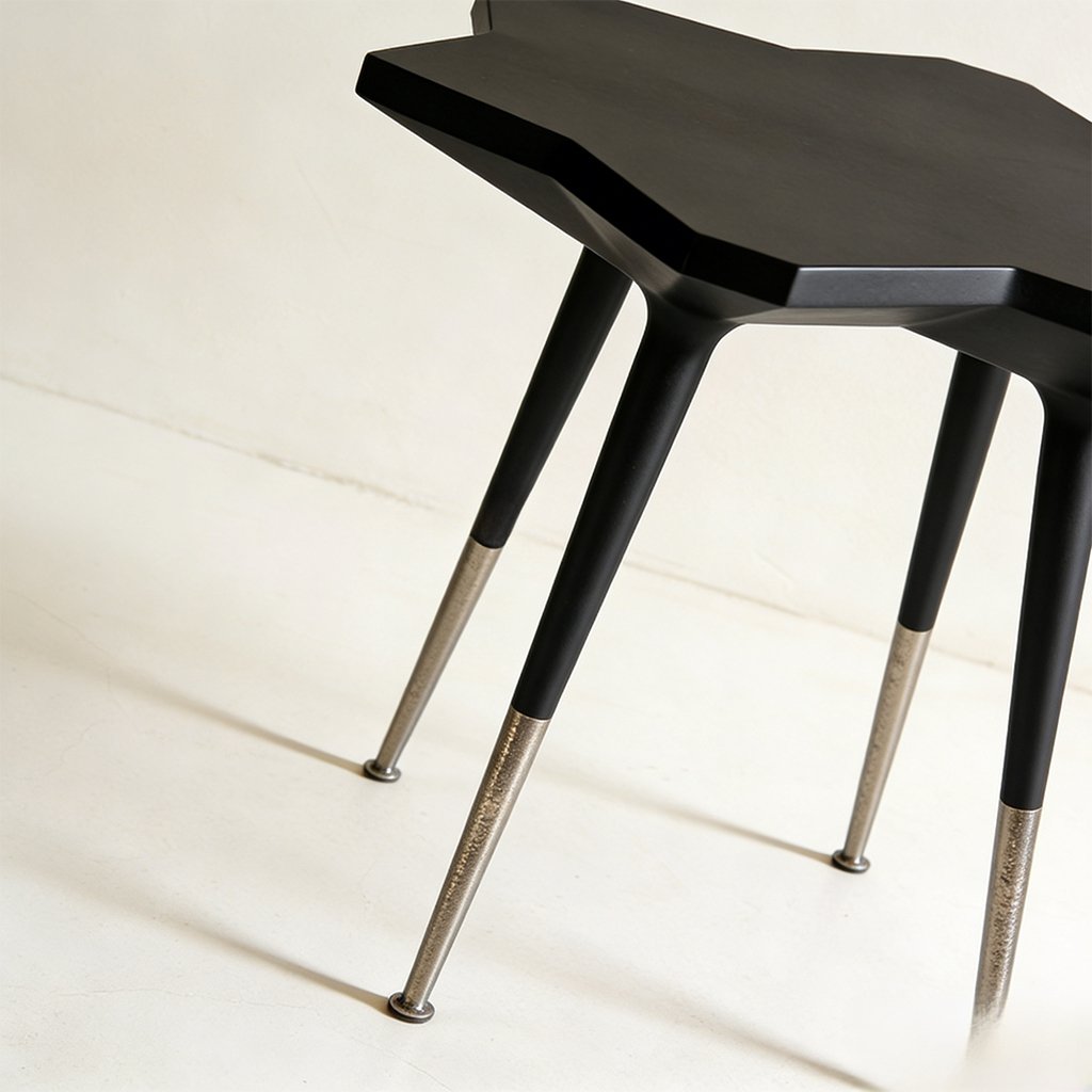 クリエイティブ多角形テーブルの全体外観