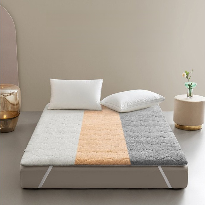 Colchón de felpa de cordero gruesa y cálida