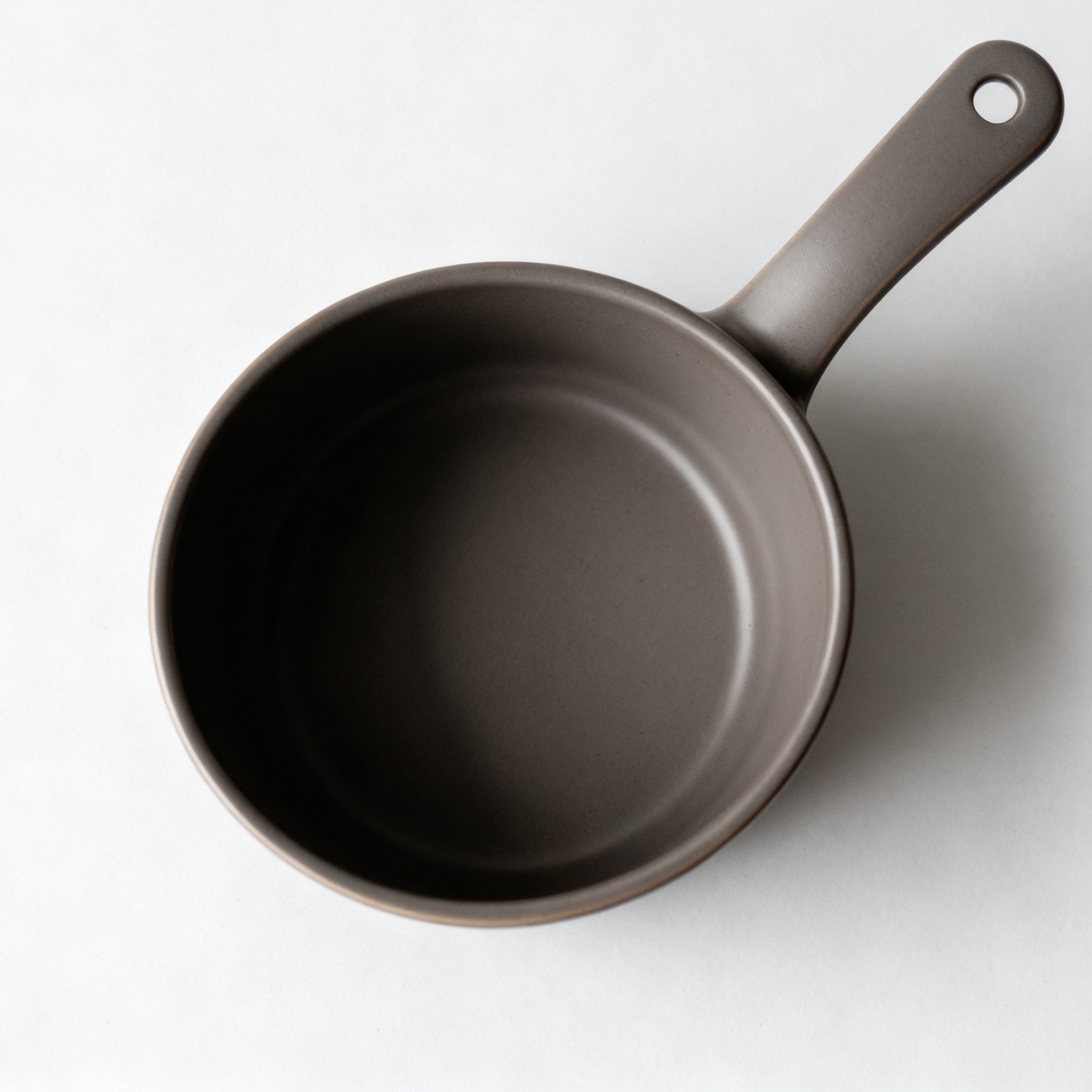 หม้อเซรามิกดีไซน์มินิมอลสำหรับอุ่นนม