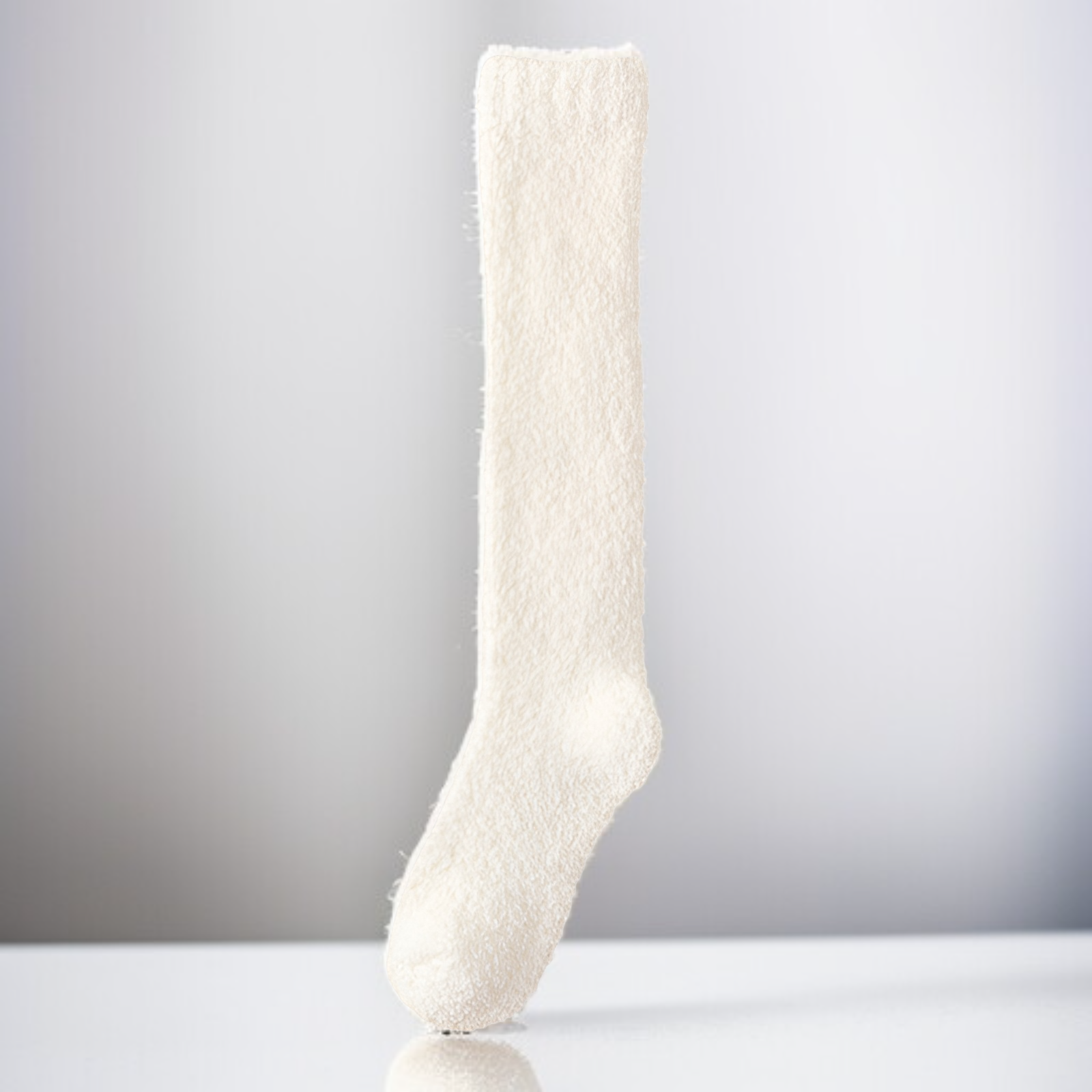 厚實保暖珊瑚絨襪側面展示