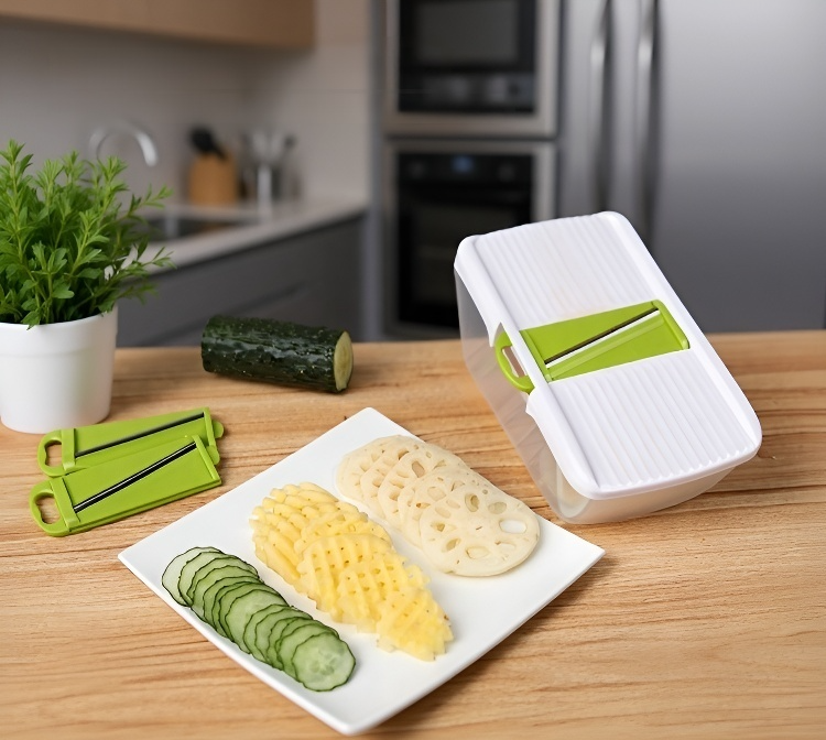 みじん切り用の多機能カッター