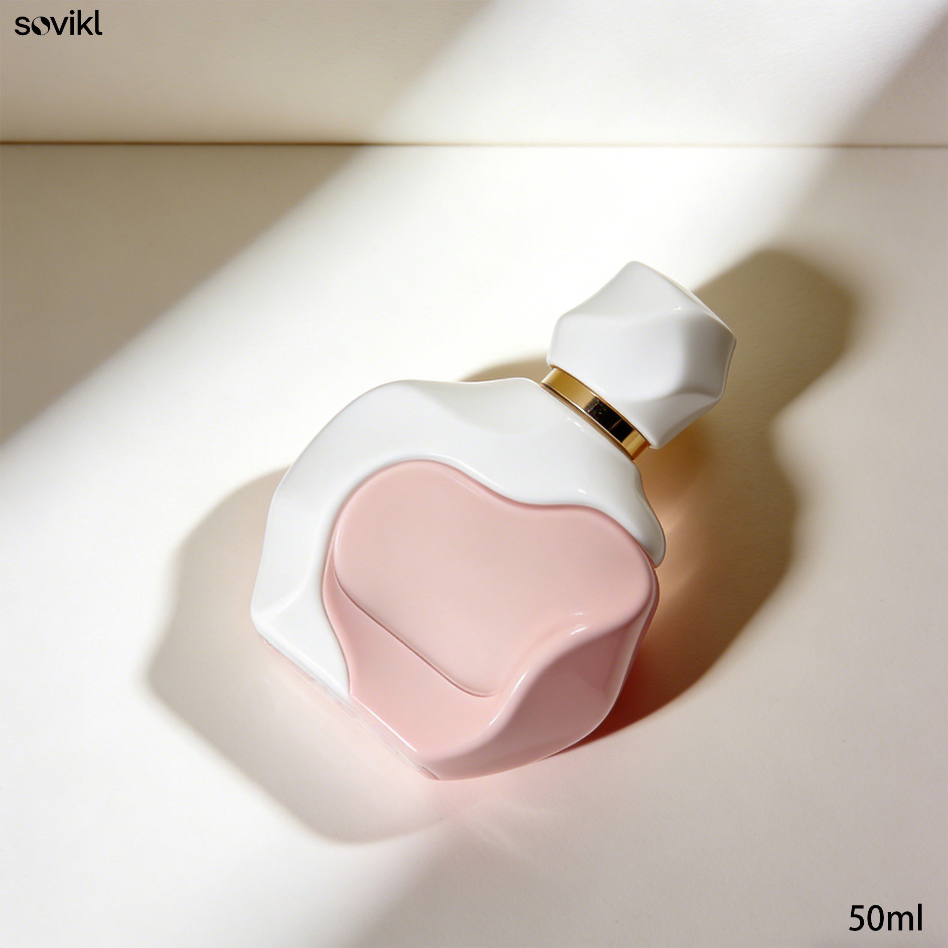 Refillable travel-size perfume containers, color-blocked style
