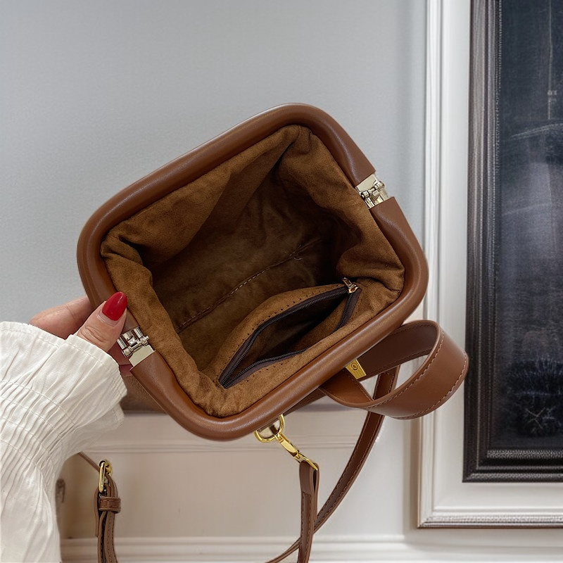 حقيبة يد صغيرة بتصميم جديد وملمس أنيق، حقيبة كروس بودي مريحة للنساء