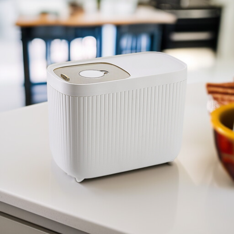 눈금이 있는 쌀통