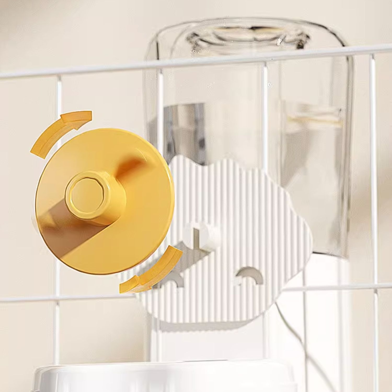 강아지 전용 걸이식 급수기 애완동물 우리 급수기 입이 젖지 않는 디자인