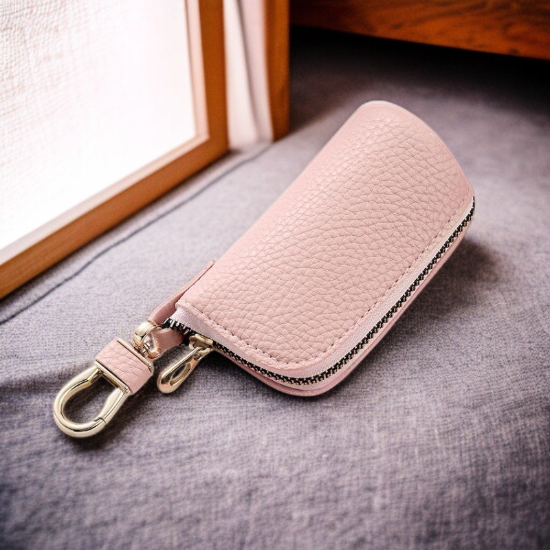 심플하면서도 다기능적인 키 파우치