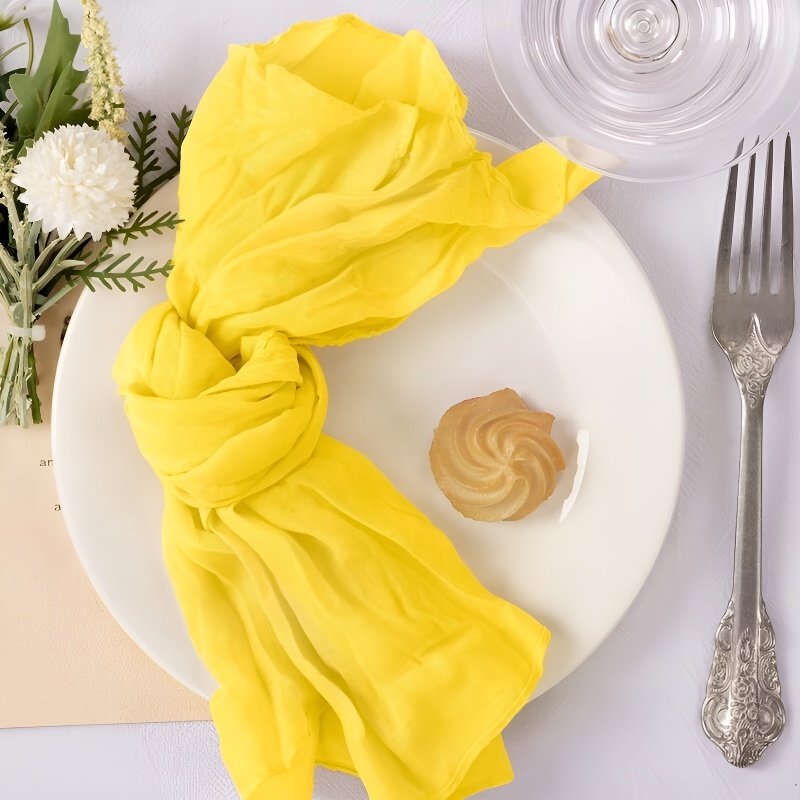 Square crepe placemats