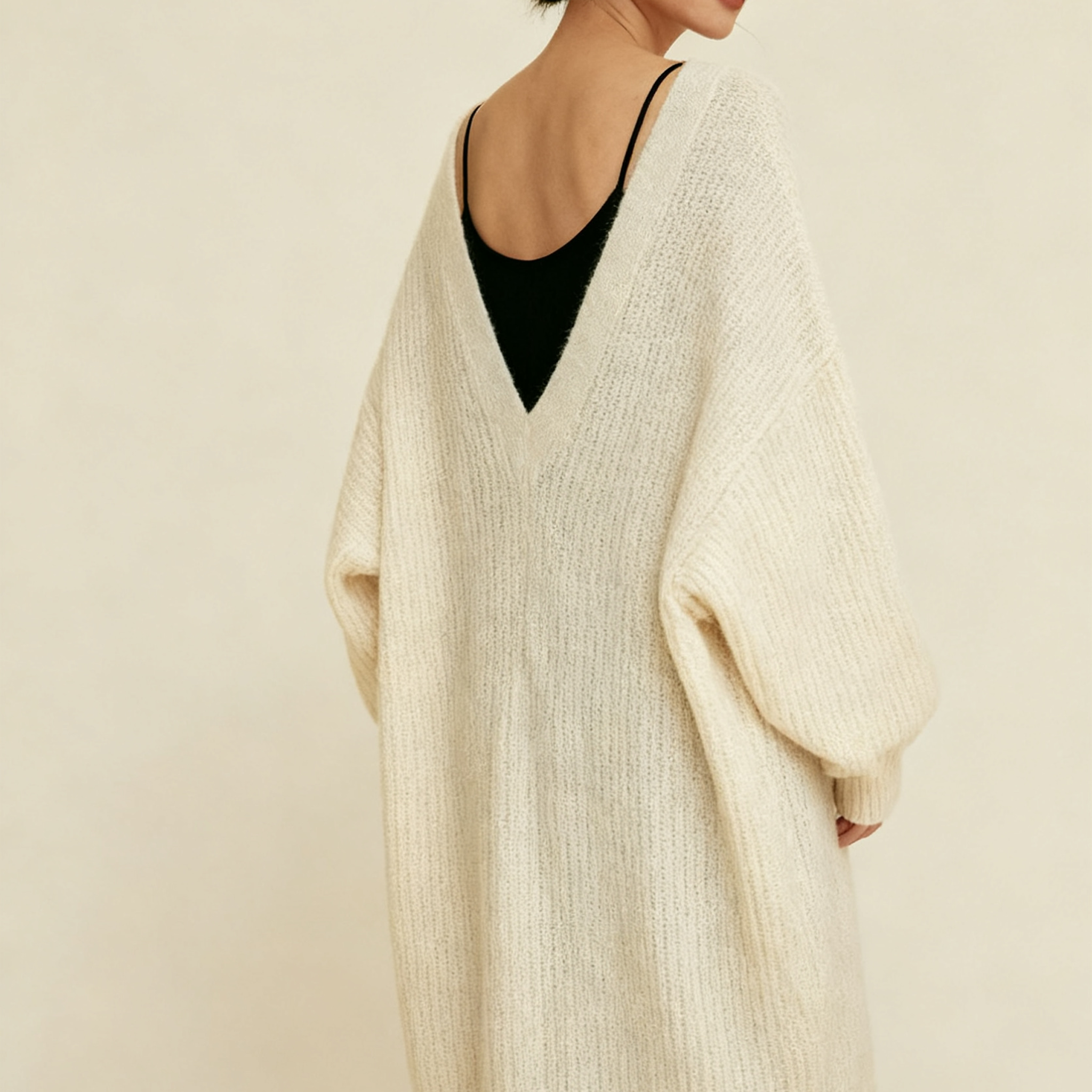 세련된 롱 니트 코트 디테일