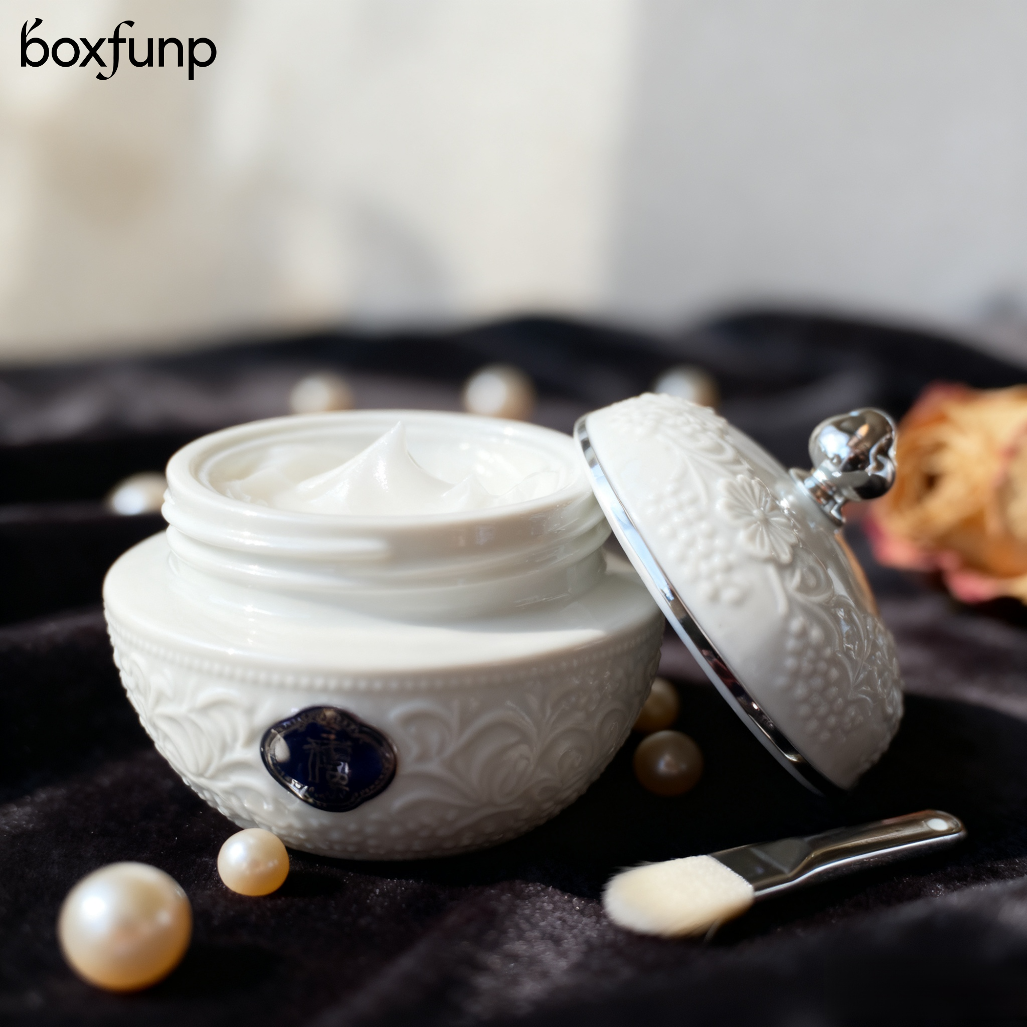 도자기 병 페이스 크림