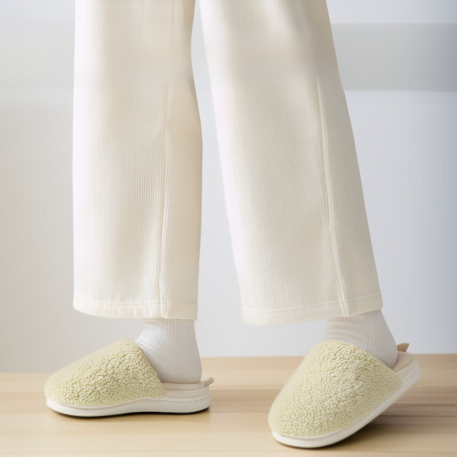 Couple Thick-Soled Non-Slip Slippers