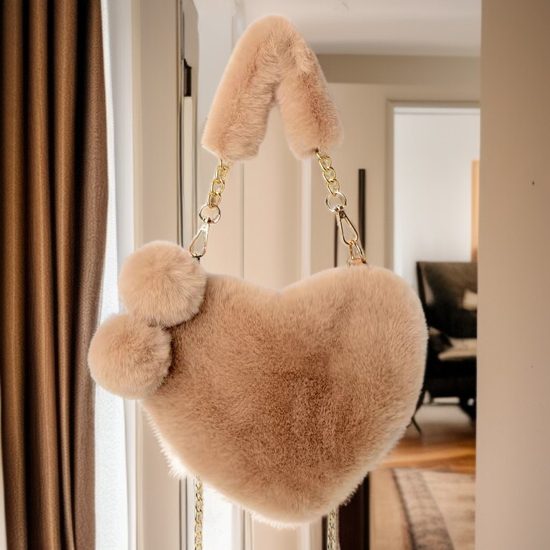 Damen Handtasche aus Plüsch mit Kette und Herzmotiv