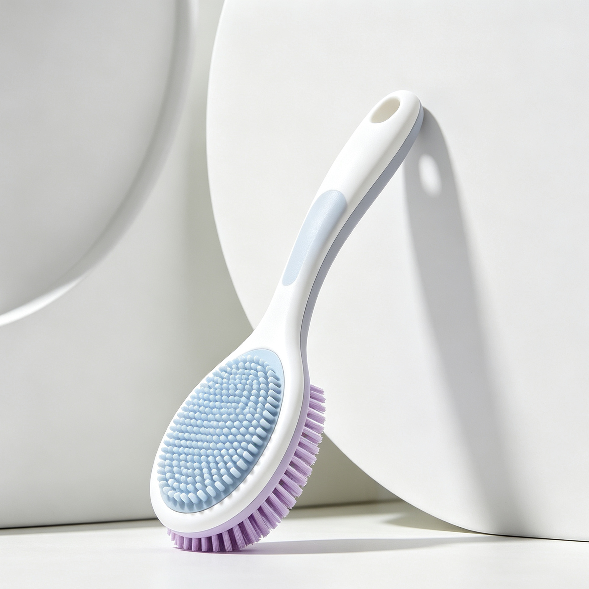 Ergonomic handle toilet brush for efficient cleaning