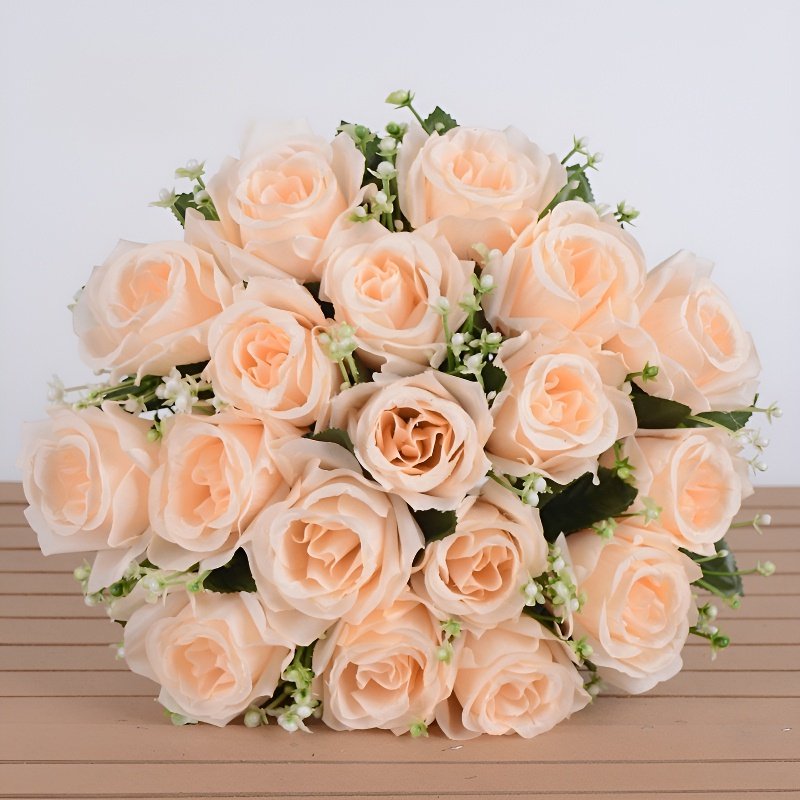 Handgemachter Seidenrosenstrauß